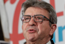 Mélenchon Pasang Badan, Game Fisik Dianggap Hak Pemain Bukan Sekadar Barang