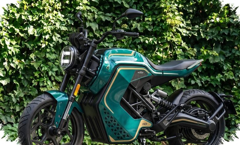 Bukan Skutik Biasa, Charged Ndara Datang Membawa ABS dan Quick Charge ke Motor Sport Listrik