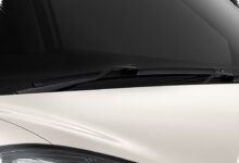 Wiper Frameless Wuling Binguo EV Mudah Getas di Musim Hujan, Rawat Begini Agar Sapuan Tetap Bersih