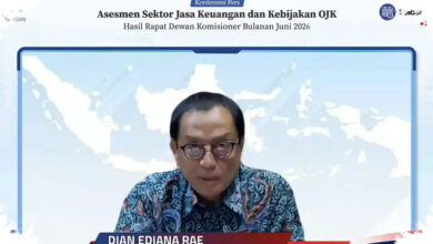 Kredit Tumbuh Dua Digit, OJK Jaga Risiko Perbankan Tetap Terkendali