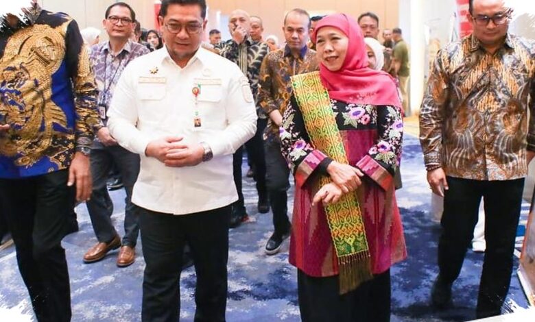 Khofifah Pimpin Misi Dagang Jatim-Riau, Komitmen Transaksi Tembus Rp 1 Triliun