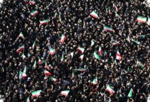 Najaf Dipadati Jutaan Pelayat, Prosesi Pemakaman Ali Khamenei Mengalir Hingga Karbala
