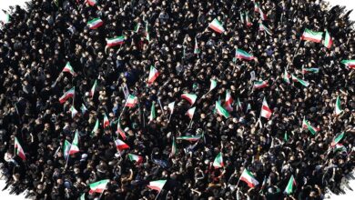 Najaf Dipadati Jutaan Pelayat, Prosesi Pemakaman Ali Khamenei Mengalir Hingga Karbala