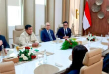 Prabowo Bertemu 3 Eks PM Thailand, Investasi dan Aset Danantara Jadi Pokok Bahasan