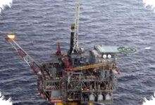 Harga Minyak Dunia Melemah Tipis, Pasar Masih Menimbang Risiko Selat Hormuz
