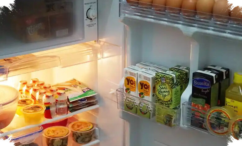 5 Makanan yang Bisa Jadi Bahaya Kalau Terlalu Lama Disimpan di Kulkas