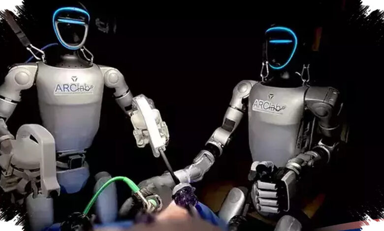 2 Robot Humanoid Selesaikan Operasi Bedah Langsung, Ukurannya Jauh Lebih Ringkas