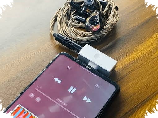 5 Rekomendasi Earphone Kabel Estetik yang Ramah di Kantong, dari Rp 29.900