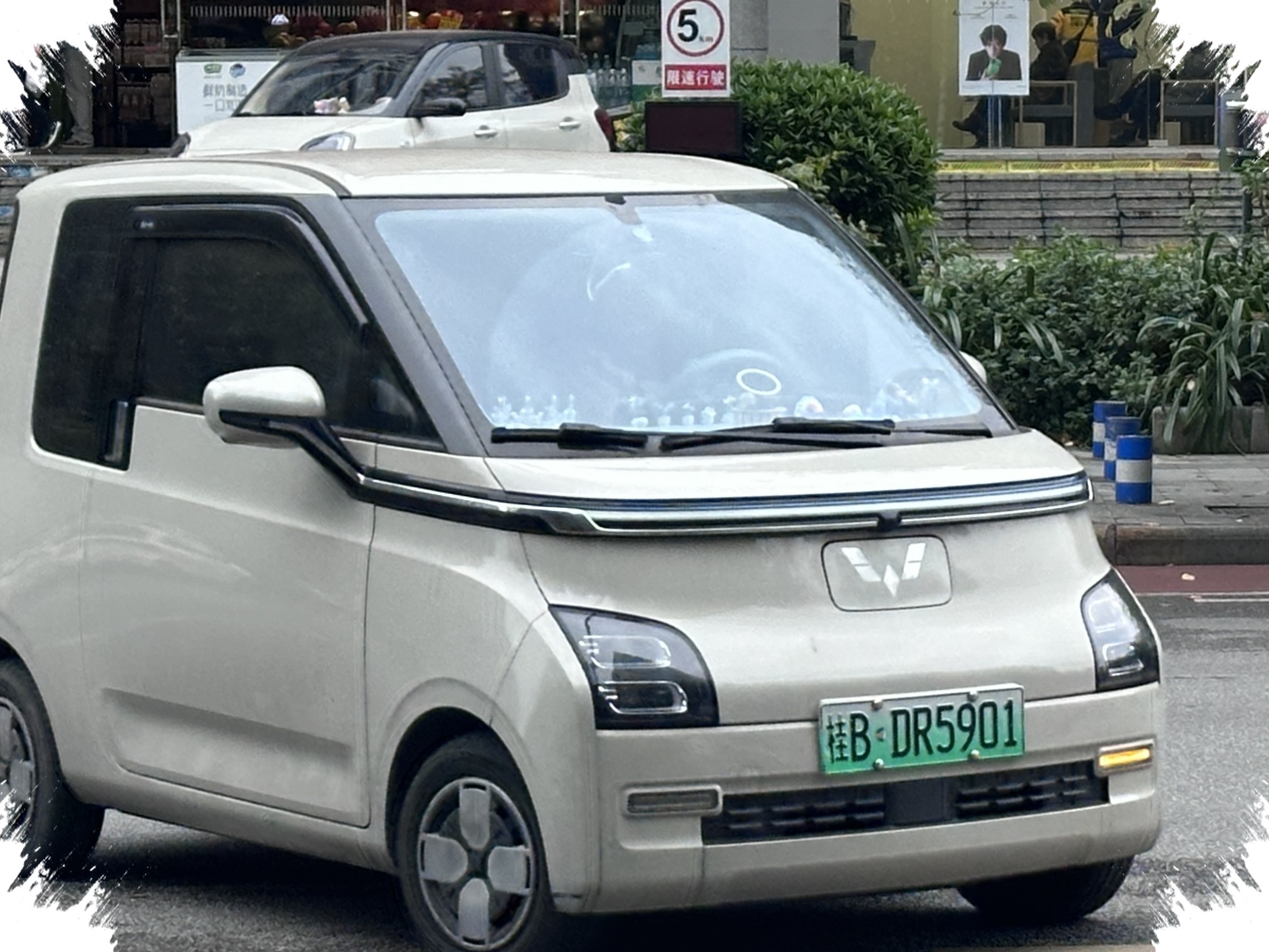 Wuling MiniEV Calon Aira Tampil Lebih Matang, Kini 4 Pintu dan Jarak Tempuh 301 Km