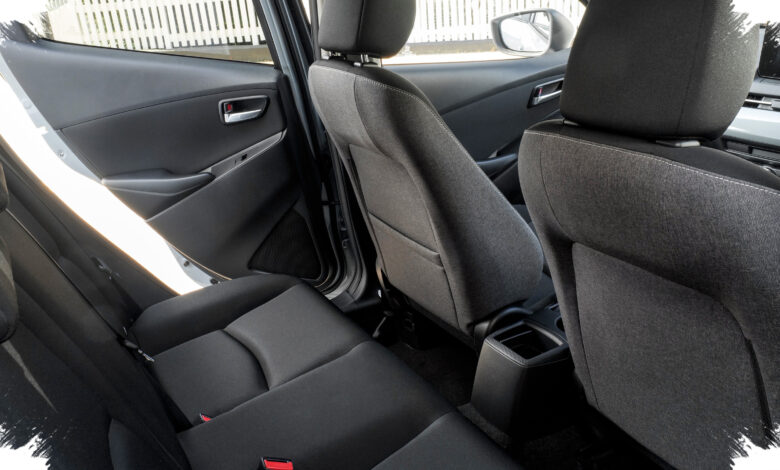 Trik Cerdas Mengakali Kabin Belakang Mazda 2 yang Terasa Sempit