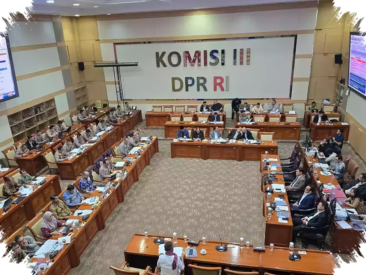 Komisi III DPR Siap Bahas Korupsi Batu Bara, Isu Febrie Adriansyah Ikut Mengemuka