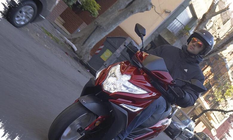 Corven Expert 150 Vs Honda Elite 125, Mesin Besar Atau Skutik Ringkas Yang Lebih Masuk Akal?
