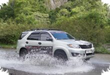 Fortuner Menantang Jalur Ngarai Sianok, Ratusan Anggota ID42NER Touring ke Ranah Minang