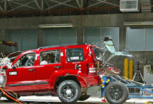 Mobil Bintang Lima Belum Tentu Selamat, Bahaya Tabrak Belakang Truk Masih Mengintai