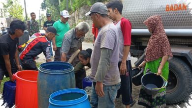 Ratusan KK di Sukabumi Kekurangan Air Bersih, BPBD Kirim 10 Ribu Liter Bantuan