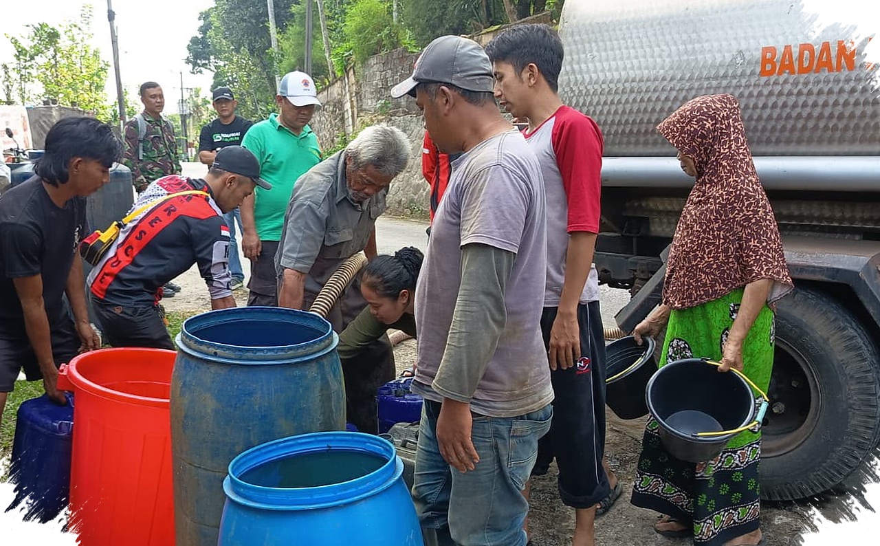 Ratusan KK di Sukabumi Kekurangan Air Bersih, BPBD Kirim 10 Ribu Liter Bantuan