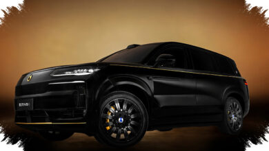 Denza N9 Dark Gold, SUV Raksasa yang Menyembunyikan Emas 24 Karat di Emblem Depannya