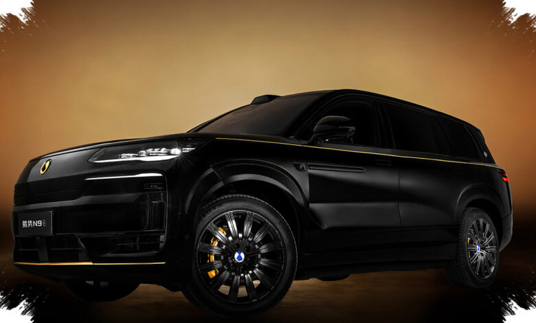 Denza N9 Dark Gold, SUV Raksasa yang Menyembunyikan Emas 24 Karat di Emblem Depannya