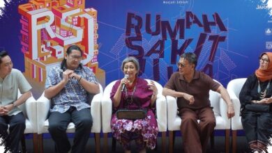 Ratna Riantiarno Tak Mau Mengulang Tafsir Lama, Rumah Sakit Jiwa Hadir dengan Wajah Baru
