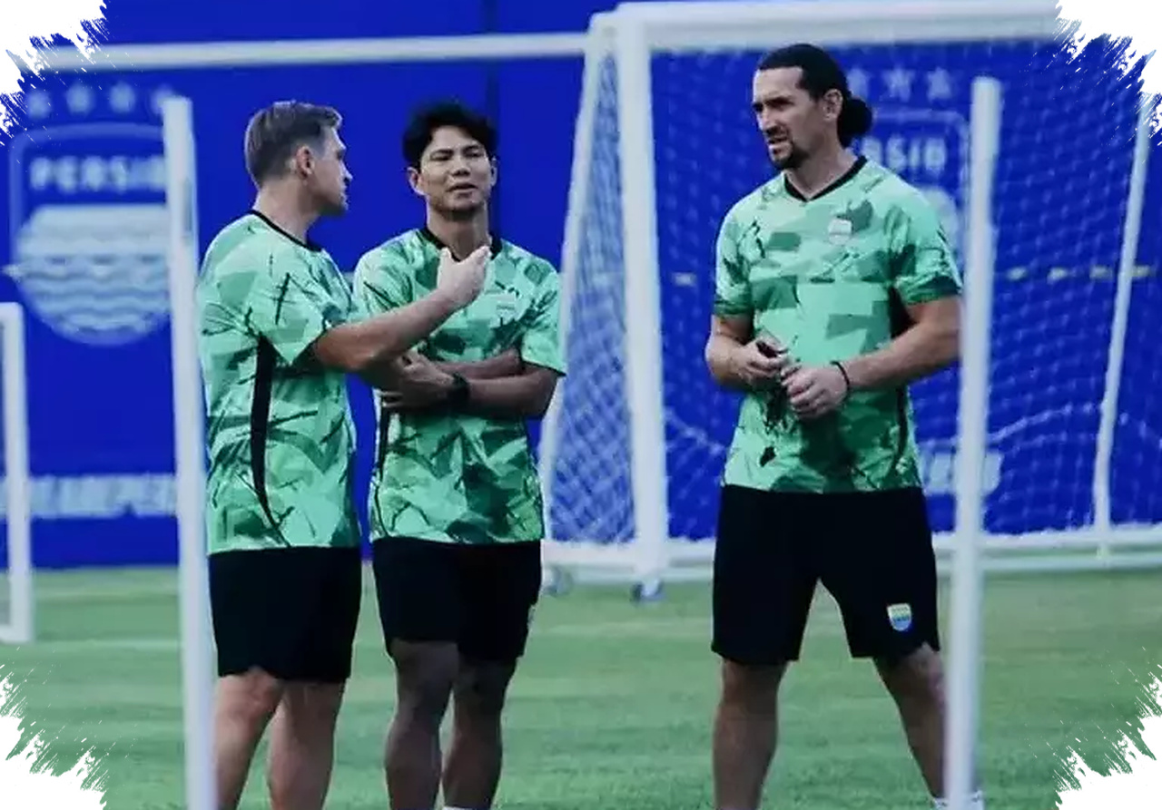 Jupe Naik Kelas di Persib, Kini Bantu Igor Tolic dari Bangku Pelatih