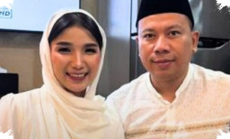 Fangfang Bongkar Kisruh dengan Vicky Prasetyo, Hamil 9 Bulan dan Merasa Ditinggalkan