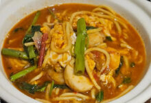 3 Kebiasaan Makan yang Diam-diam Bisa Membebani Lambung, Banyak Orang Tak Sadar