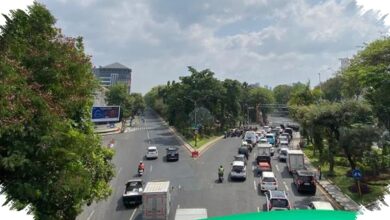 Cerah Seharian di Surabaya, Malam Baru Berawan Tanpa Potensi Hujan
