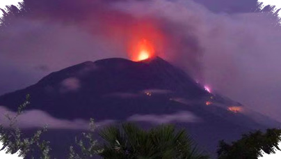 Gunung Karangetang Lontarkan Material Pijar, Warga Diminta Tetap Waspada