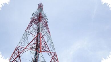 XLSmart Unggul di 700 MHz, Telkomsel Kuasai 2,6 GHz di Lelang Komdigi