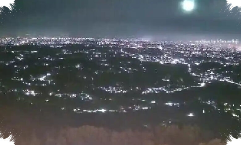Benda Bercahaya Lintas Langit Jawa Ternyata Meteor Besar, BRIN Ungkap Penyebabnya