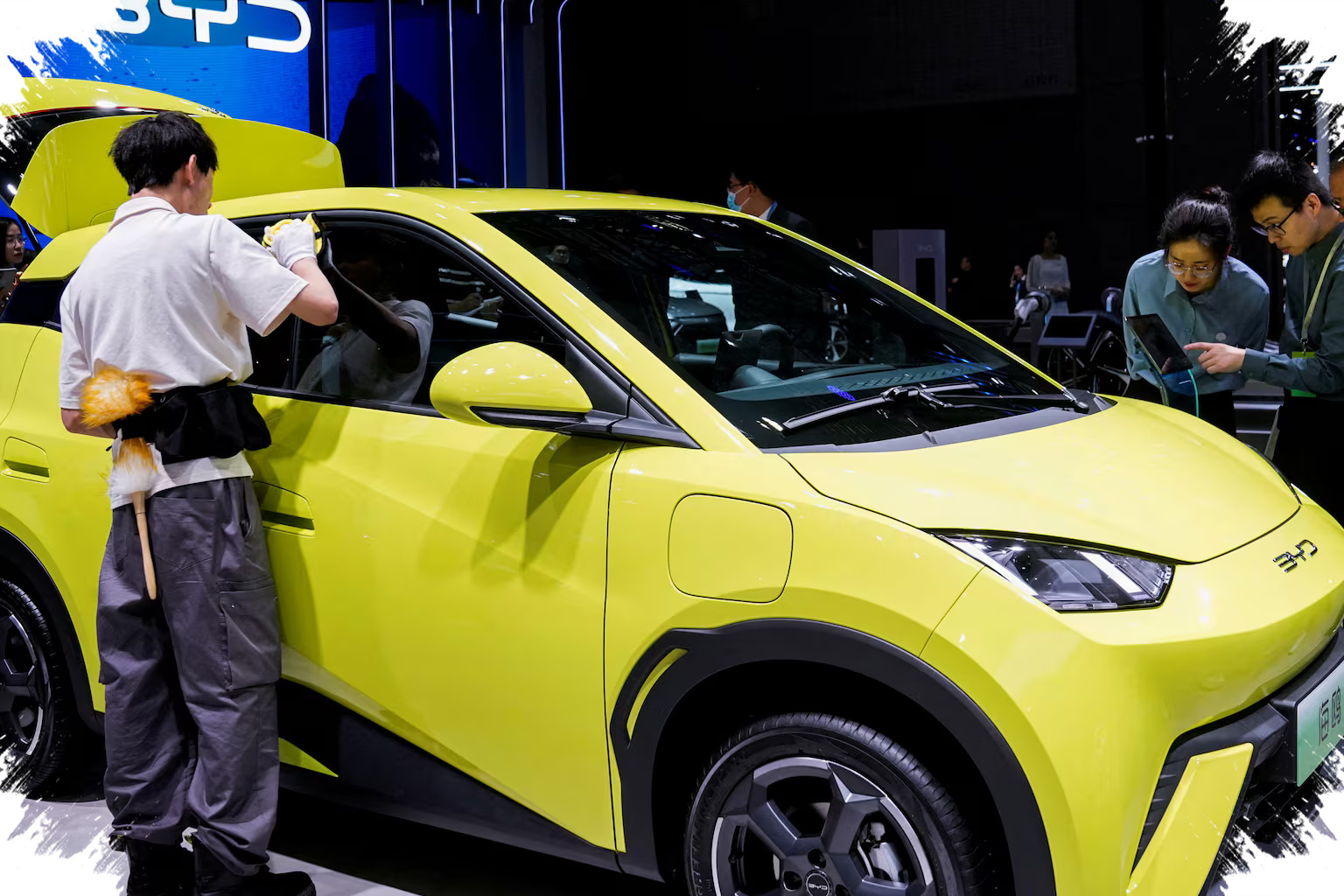 Konsumen Tiongkok Beralih ke EV, Mobil Bensin Makin Tertinggal
