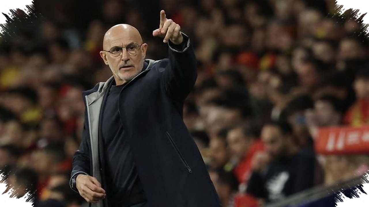 De La Fuente Ungkap Pedri Tak Bisa Main dengan Gaya Barca di Timnas Spanyol