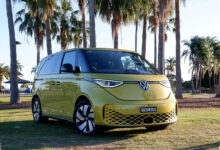 VW ID. Buzz LWB Standard 2026, Kabin Lega dan Aura Kombi yang Sulit Diabaikan