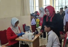 Jadwal Sekolah Padat Bikin Mata Anak Lebih Rentan Minus, Ini Peringatan Dokter