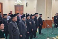 Khofifah Lantik 6 Pejabat Eselon II, Iwan Pimpin Bappeda Jatim dan Aftabuddin ke ESDM