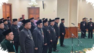 Khofifah Lantik 6 Pejabat Eselon II, Iwan Pimpin Bappeda Jatim dan Aftabuddin ke ESDM