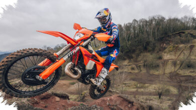 KTM 300 EXC 2027 Cuma 104 Kg, Tenaga Besarnya Bikin Enduro Lain Sulit Mengejar
