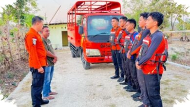 Nelayan Muda di Waikelo Hilang Setelah Jatuh dari Perahu, Pencarian Masih Berlangsung