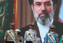 Mojtaba Khamenei Ucap Terima Kasih Usai Pemakaman Ayahnya, Iran Tegaskan Siap Melanjutkan