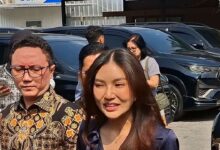 Sarwendah Hadir di Sidang Hak Asuh, Ruben Onsu Absen dan Pilih Diwakili Kuasa Hukum