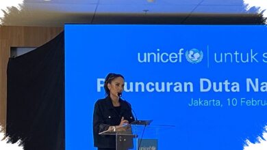 Cinta Laura Sekolahkan Asisten Pribadinya Hingga Lulus, Cerita yang Bikin Kagum