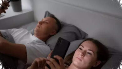 5 Trik Sederhana Agar Mata Tidak Lelah Saat Terlalu Lama Menatap Smartphone
