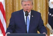 Operator Teleprompter Trump Diduga Kantongi Rp 1,7 M dari Taruhan Pidato