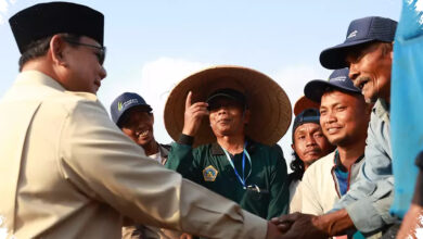 Prabowo Tegaskan TNI dan Polri Harus di Tengah Rakyat, Ini Alasannya