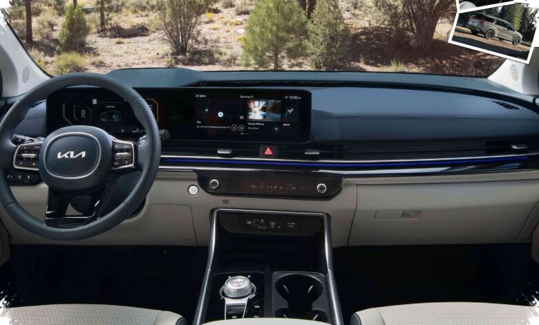 KIA Carnival Premiere 11 Tampil Berbeda, Kabin 11 Penumpang Dibekali Layar 12,3 Inci