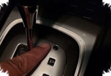 Shift Lock Mobil Matik Bisa Membantu Parkir Paralel, Ini Cara Memakainya