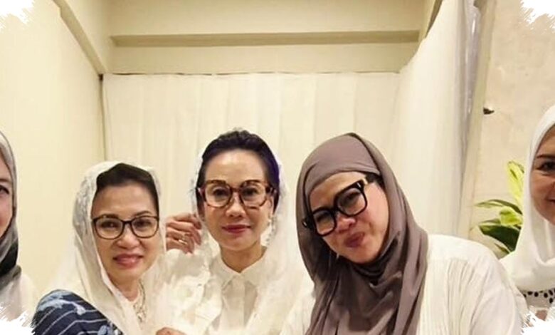 Donna Agnesia Kenakan Hijab di Tahlil Rachmat Gobel, Alasannya Menghangatkan