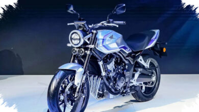Honda CB400 Super Four Kembali dengan E-Clutch, Klasik tetapi Tak Ketinggalan Zaman