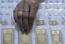 Harga Emas Antam Tertekan Rp21 Ribu Sepekan, Buyback Turun Lebih Dalam