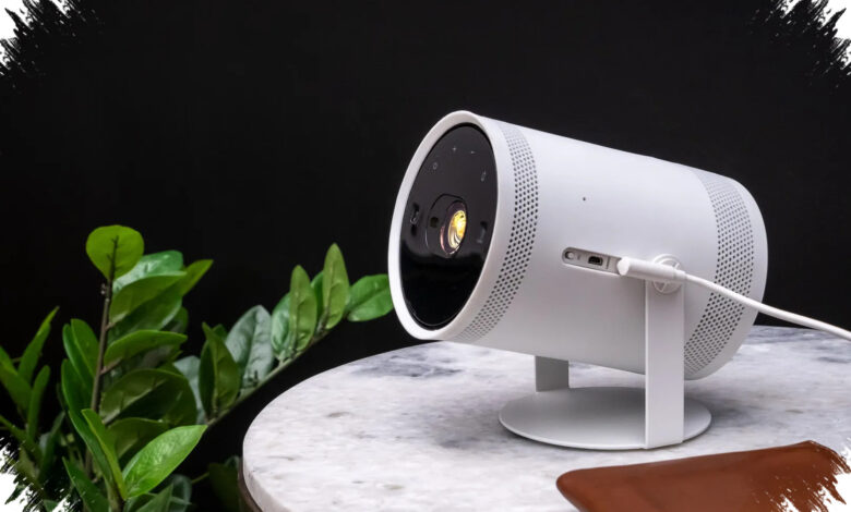 Samsung Freestyle+ Bawa Vision AI, Proyektor Portabel yang Bisa Menyesuaikan Dinding